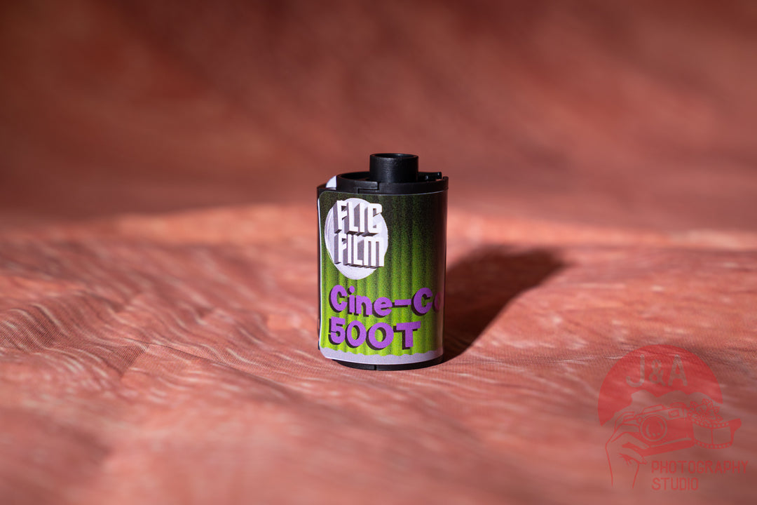 Flic Film Kodak Vision3 250D/5207 (No DX code) - 35mm film
