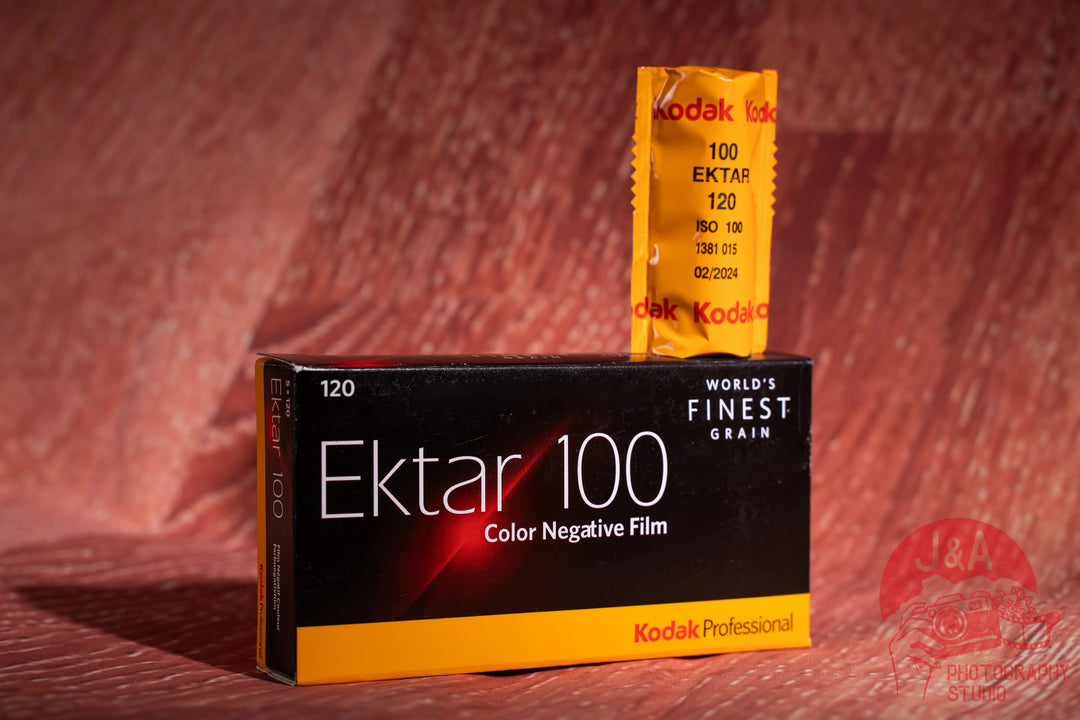 Kodak Ektar 100 120 medium format color negative film roll for sharp, vibrant analog photography