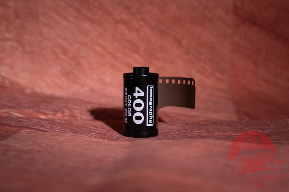 Lomography 400 35mm colour negative film roll for vibrant, high-speed analog photography and creative Lomo shots, 1 roll