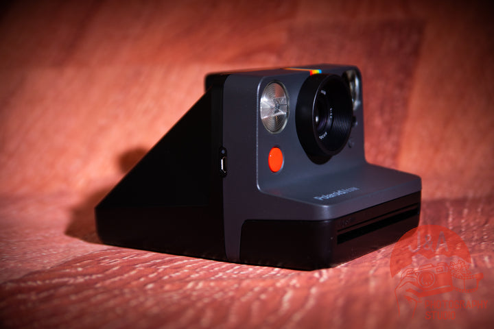 Polaroid NOW I-type instant camera (Black)