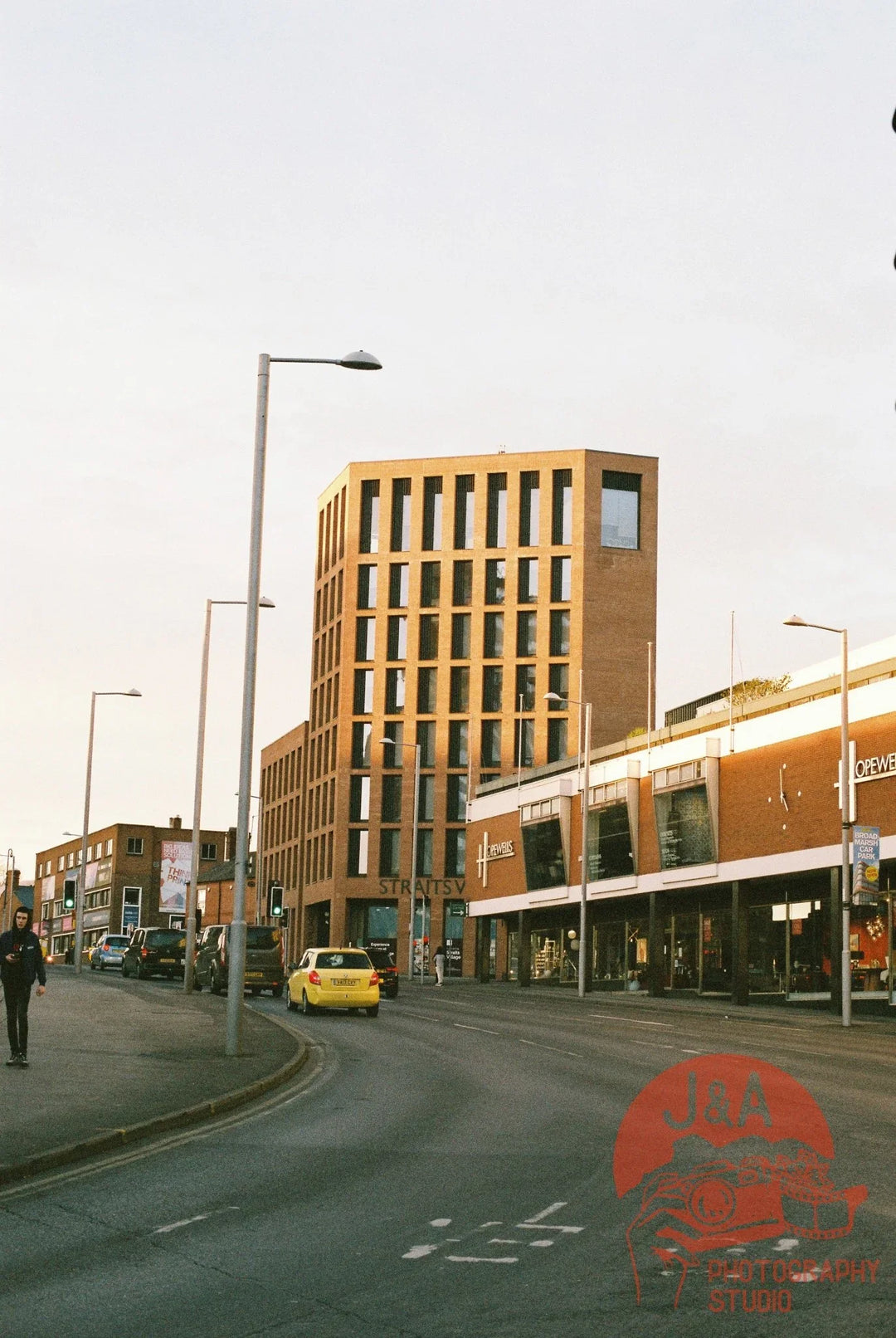 Candid street scene in Nottingham captured on Fujifilm 400 35mm film, featuring vibrant urban colours and fine-grain detail.