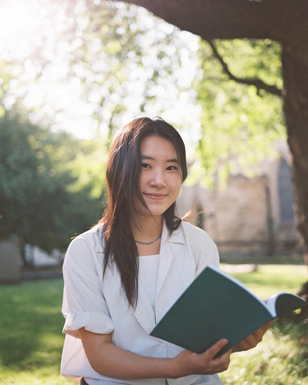 Portrait photography in natural light using Kodak Portra 400 120 film with accurate colours and soft contrast